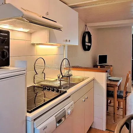 Apartment 1 Bedroom Awesome In